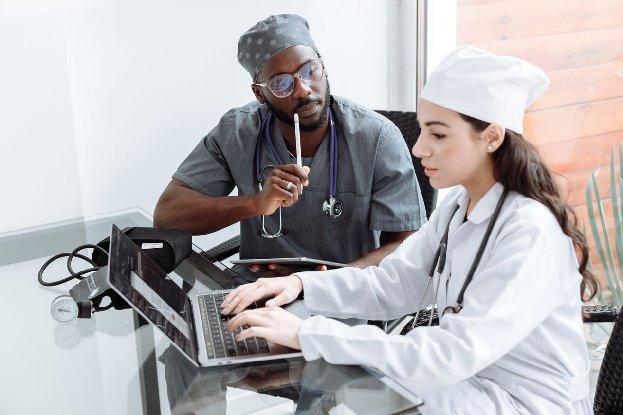 GP and sleep physician coordinating obstructive sleep apnoea care